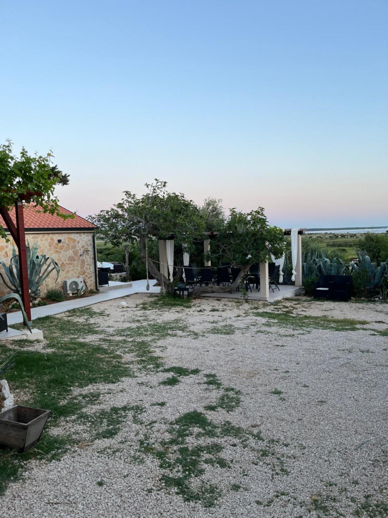 Villa Slatina Near Zrce Beach Novalja Exterior foto